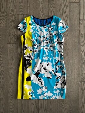 Beautiful Dress💙💛